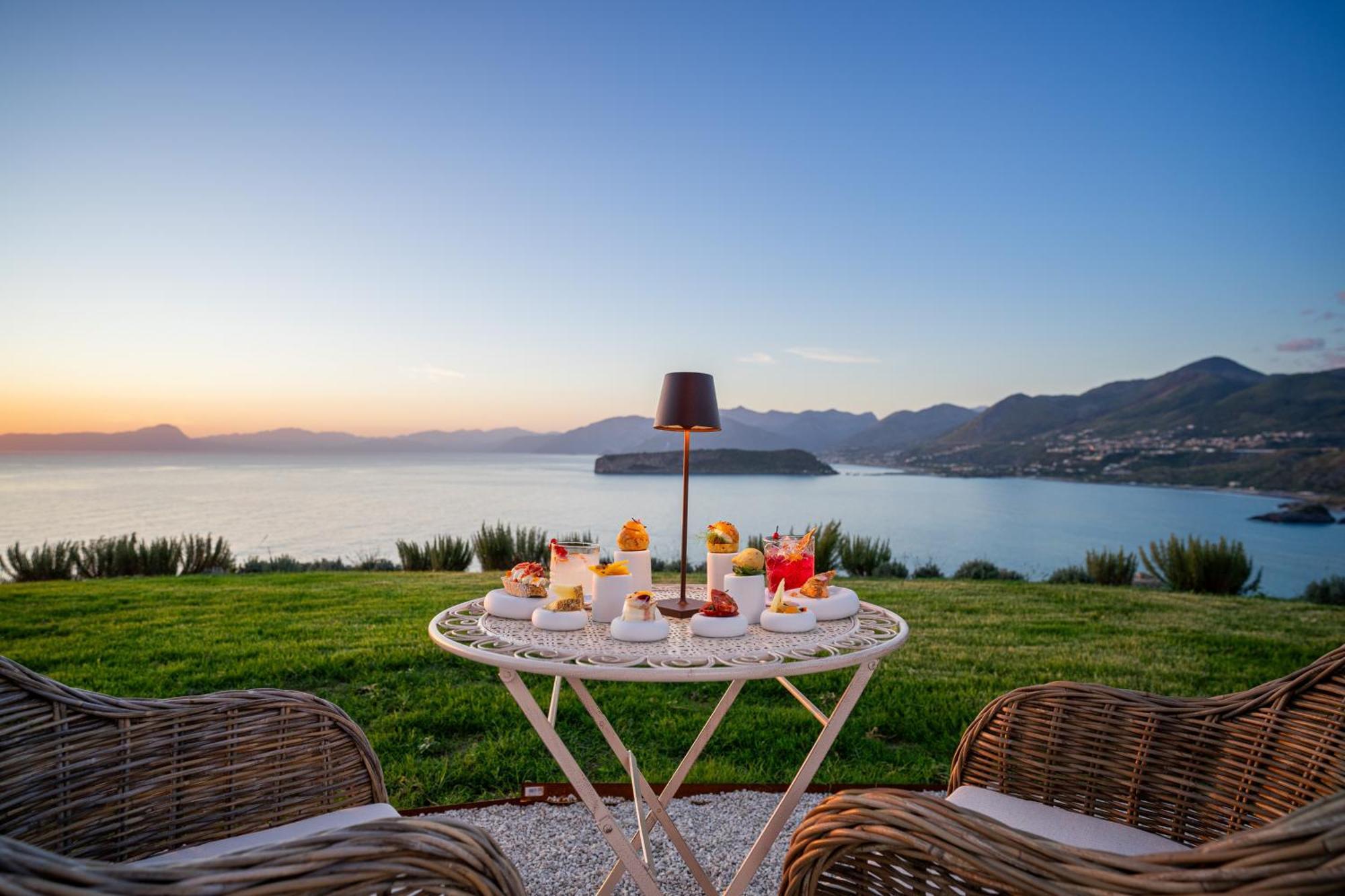 Palazzo Principi Lanza Hotel ซานนิโกลาอาร์เชลลา ภายนอก รูปภาพ