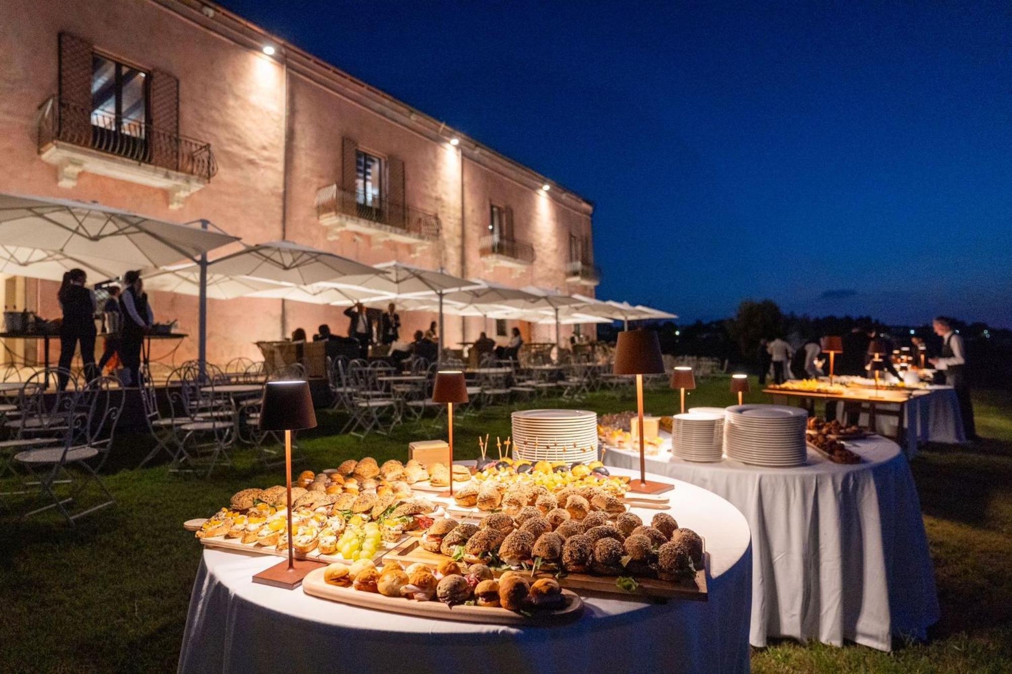 Palazzo Principi Lanza Hotel ซานนิโกลาอาร์เชลลา ภายนอก รูปภาพ